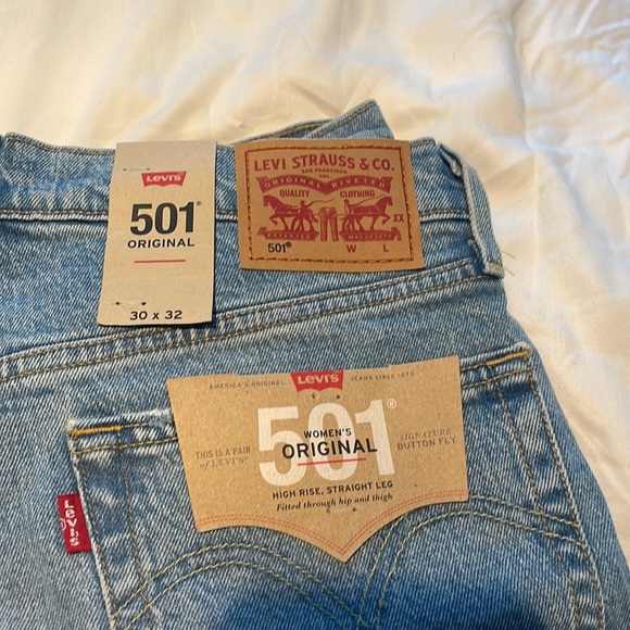 Levis 501 Jeans - Picture 2 of 3